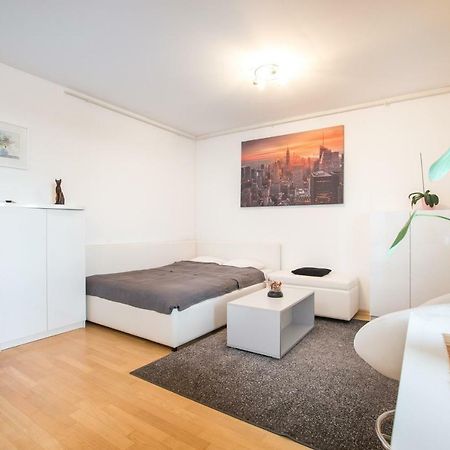 Cozy & Modern Studio With Balcony Zagreb Exterior photo